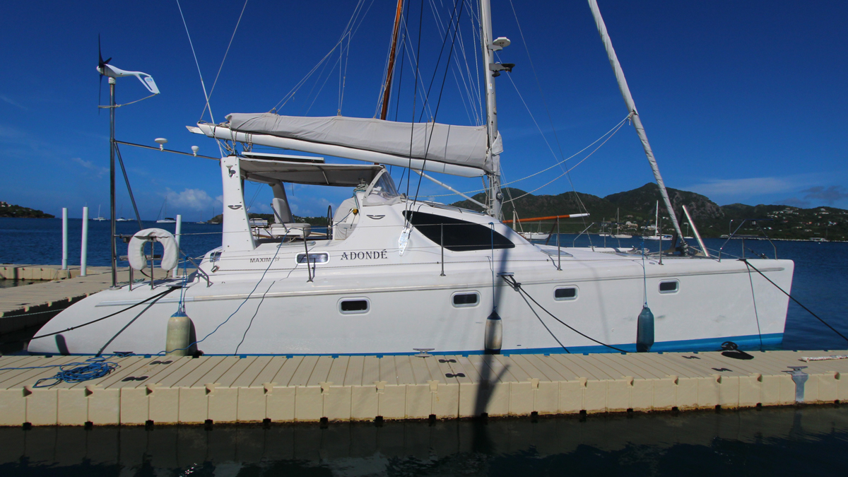 Maxim 380 cruising catamaran